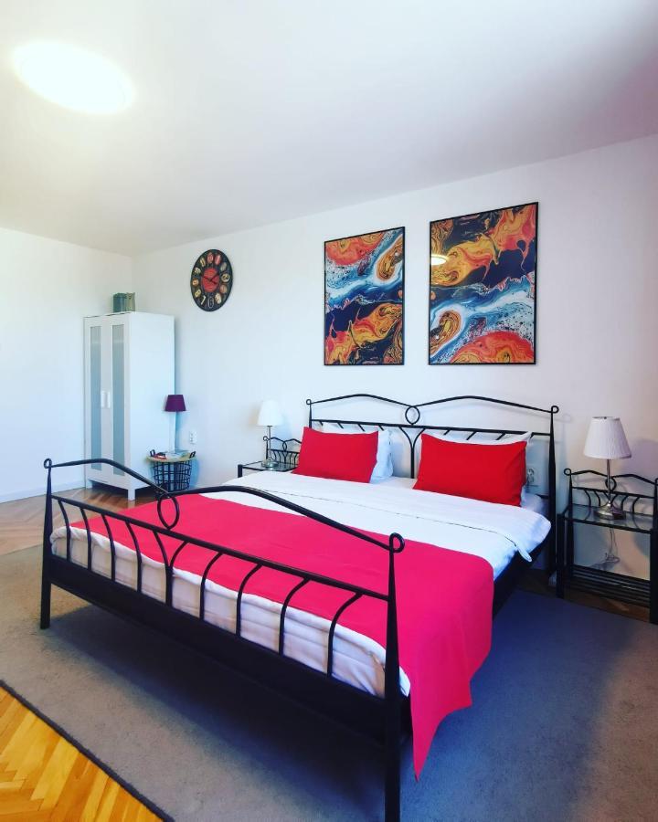 Astra Home Sibiu Exteriör bild