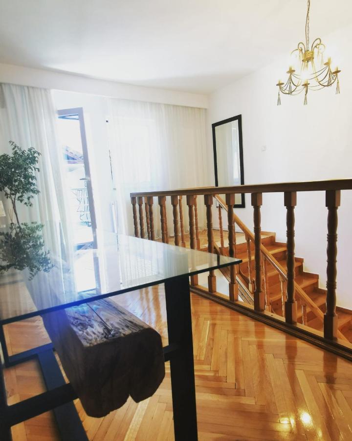 Astra Home Sibiu Exteriör bild